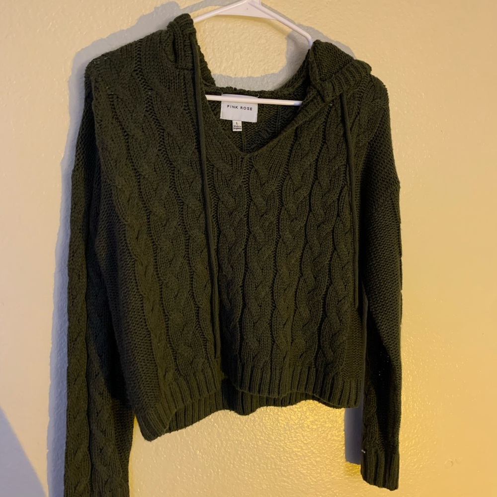 Cute sweater!